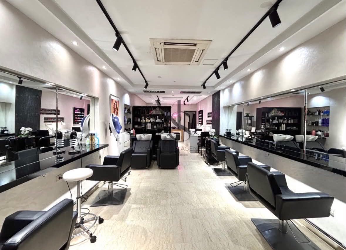 Atelier Ruska Casablanca hair styling stations
